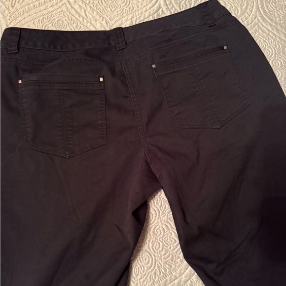 White House Black Market shorts size 8 - Picture 4 of 6